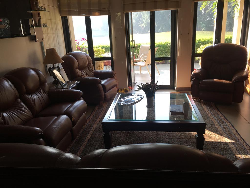 Villa At Tarudhan Valley Golf Resort Manesar Esterno foto