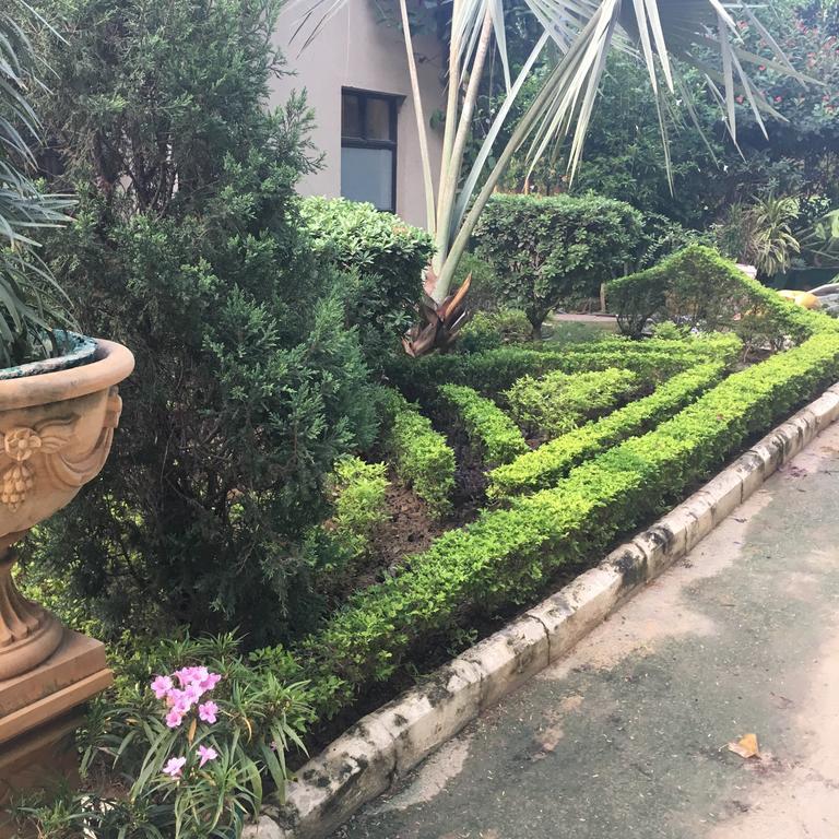 Villa At Tarudhan Valley Golf Resort Manesar Esterno foto